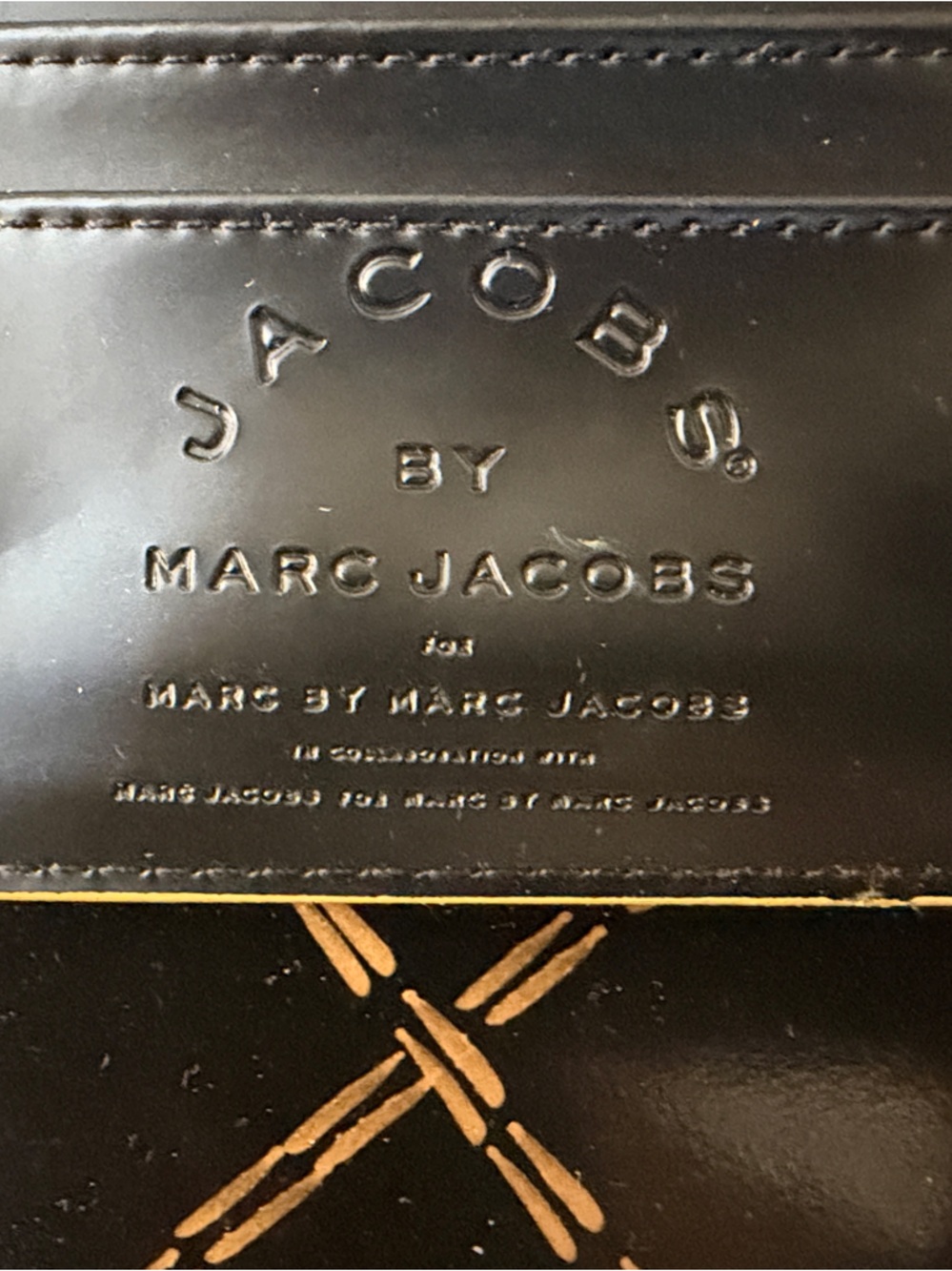Marc Jacobs Black and Gold Logo Envelope Wallet/Clutch never used - Picture 2 of 4